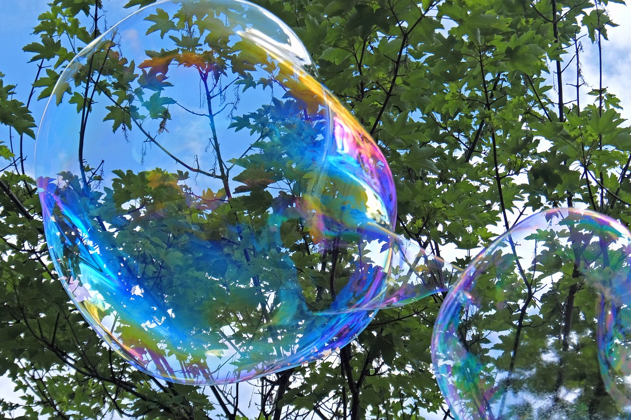 soap-bubble-1388505_1280